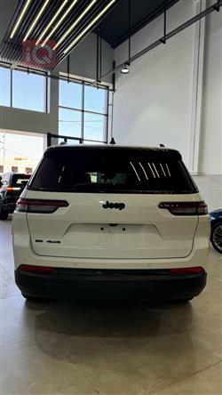 جیپ L گراند شیرۆکی